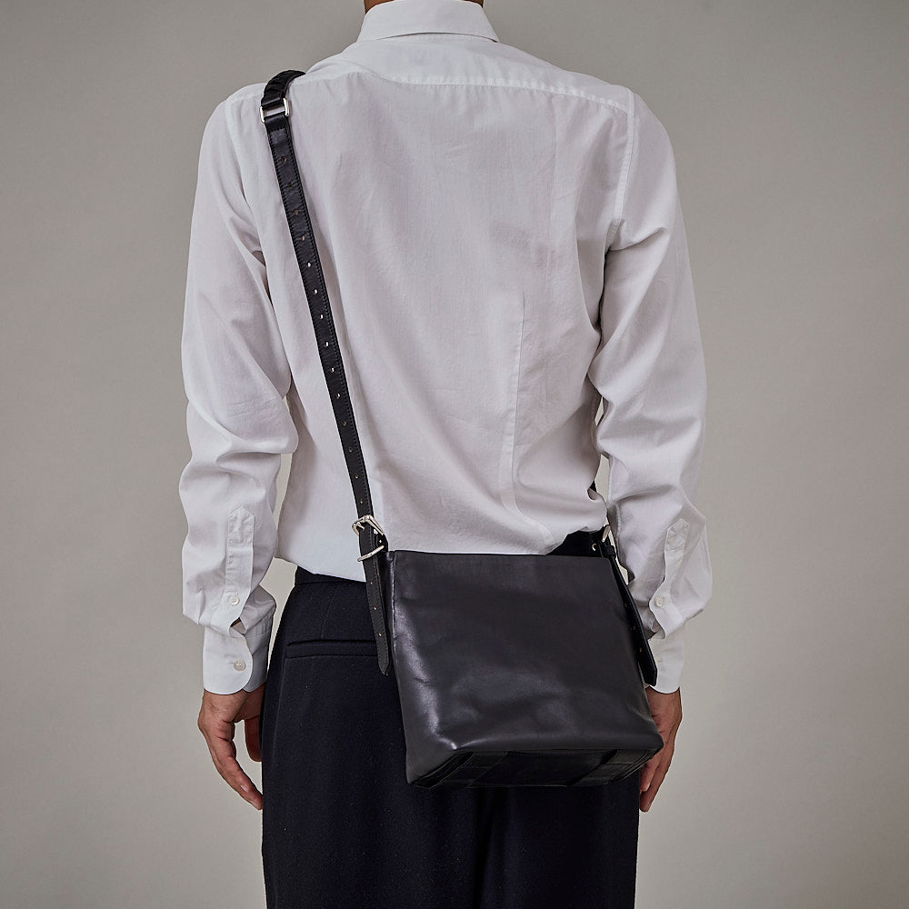 parallel shoulder S / co22fwpss030 / H cow leather – cornelian taurus by  daisuke iwanaga