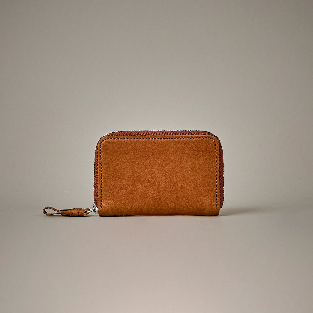 2door card case / co22fwtc020a / cow leather – cornelian taurus by daisuke  iwanaga